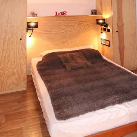 Apartment Duplex 3 Pieces 8 Pers, Piscine Et Sauna, Aux Pieds, Animaux Admis - Fr-1-322-657 Les Orres